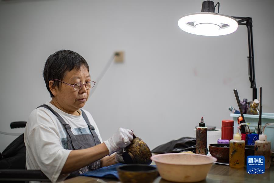 微乐斗地主电脑版下载八喜牌